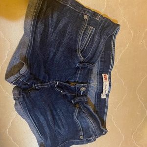 Levi shorts size 0